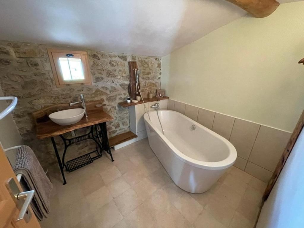 Domaine Saint Claude - Gite , Chambres D'Hotes & Hebergement Insolite Malleval エクステリア 写真