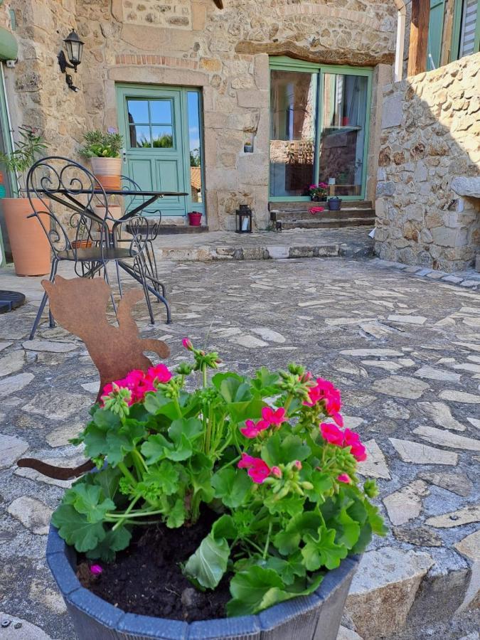 Domaine Saint Claude - Gite , Chambres D'Hotes & Hebergement Insolite Malleval エクステリア 写真